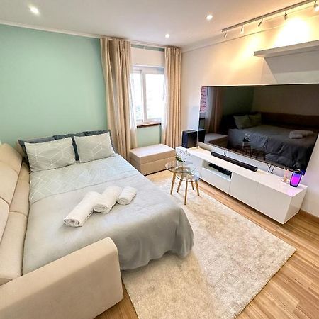 Lisbon Luxury Studio อามาโดรา ภายนอก รูปภาพ